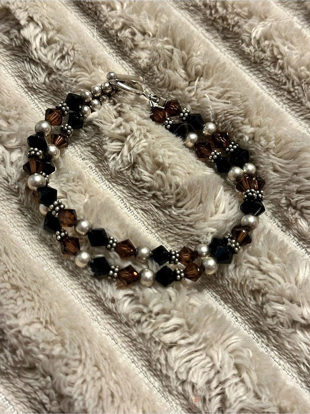 Beaded Necklace in Brown & Black Like New